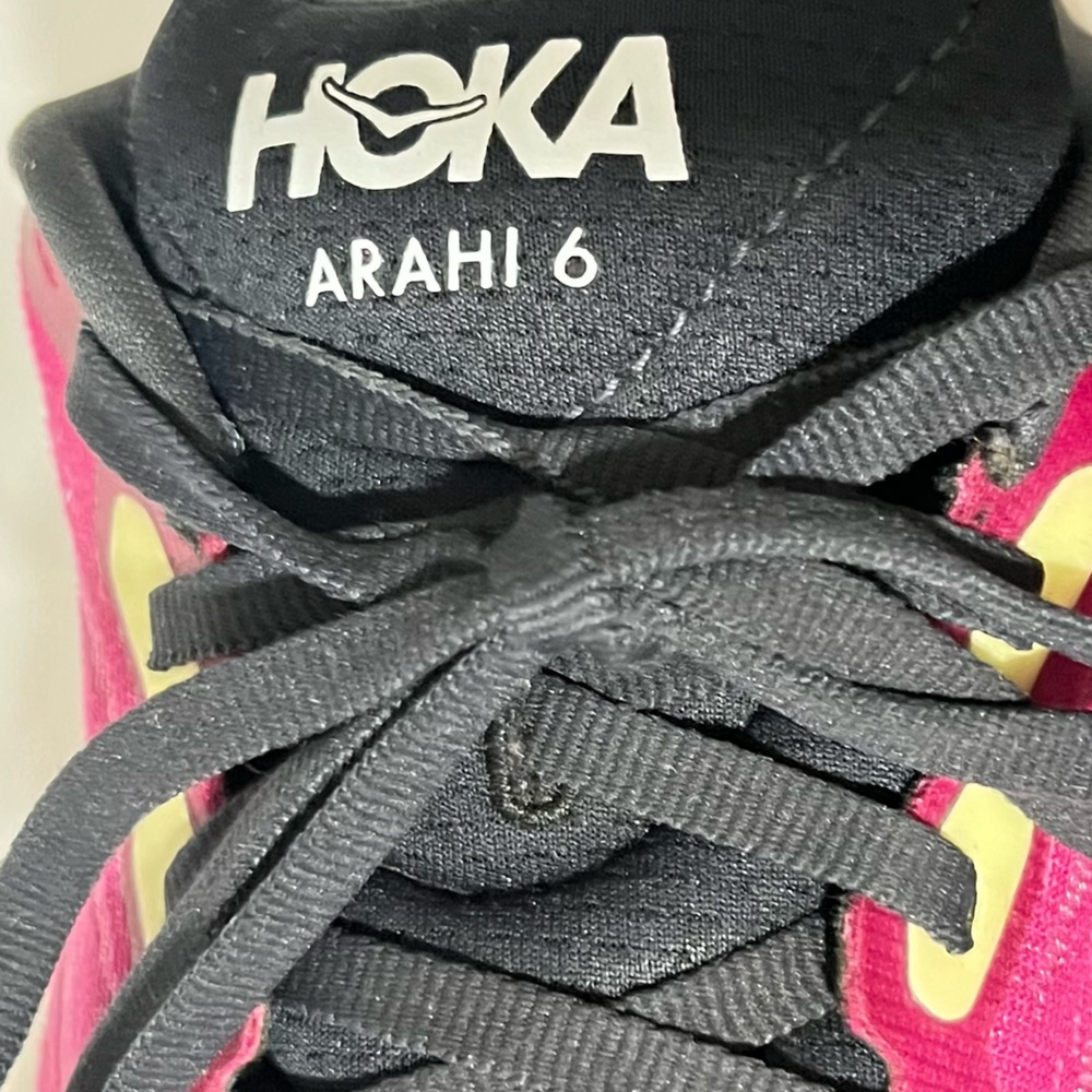 HOKA Arahi 6 Running Shoes - Picture 11 of 12